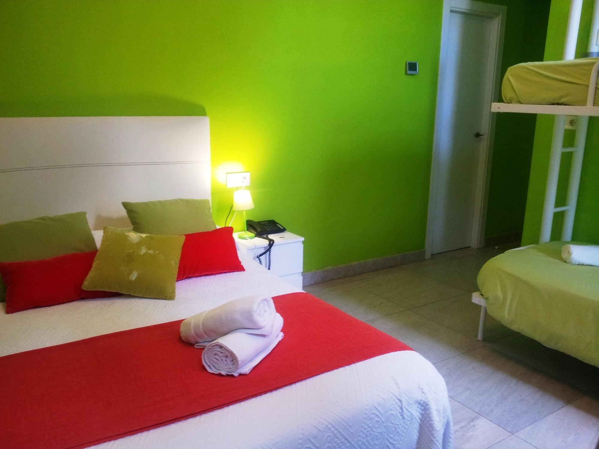 Hotel Nest Style Granada Esterno foto